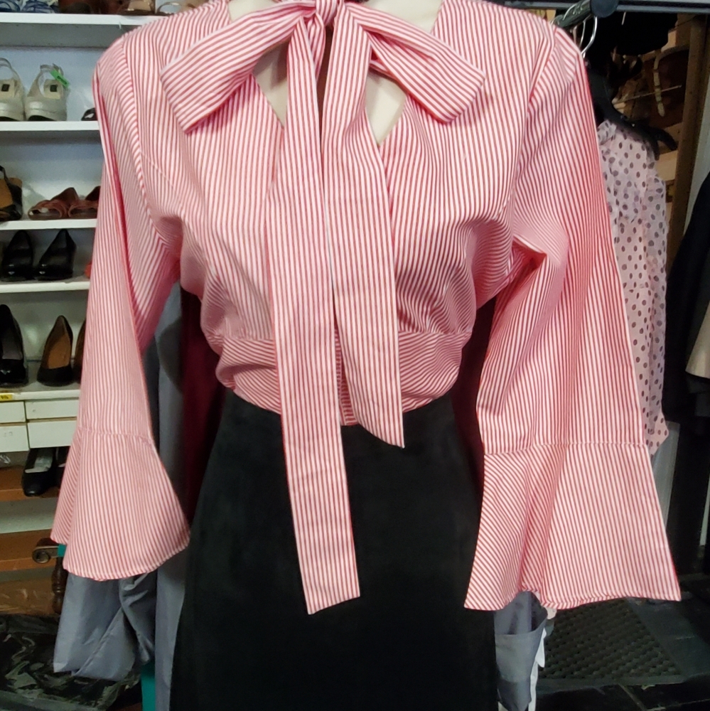 New red white pinstriped ruffle high low top Large - Picture 5 of 13